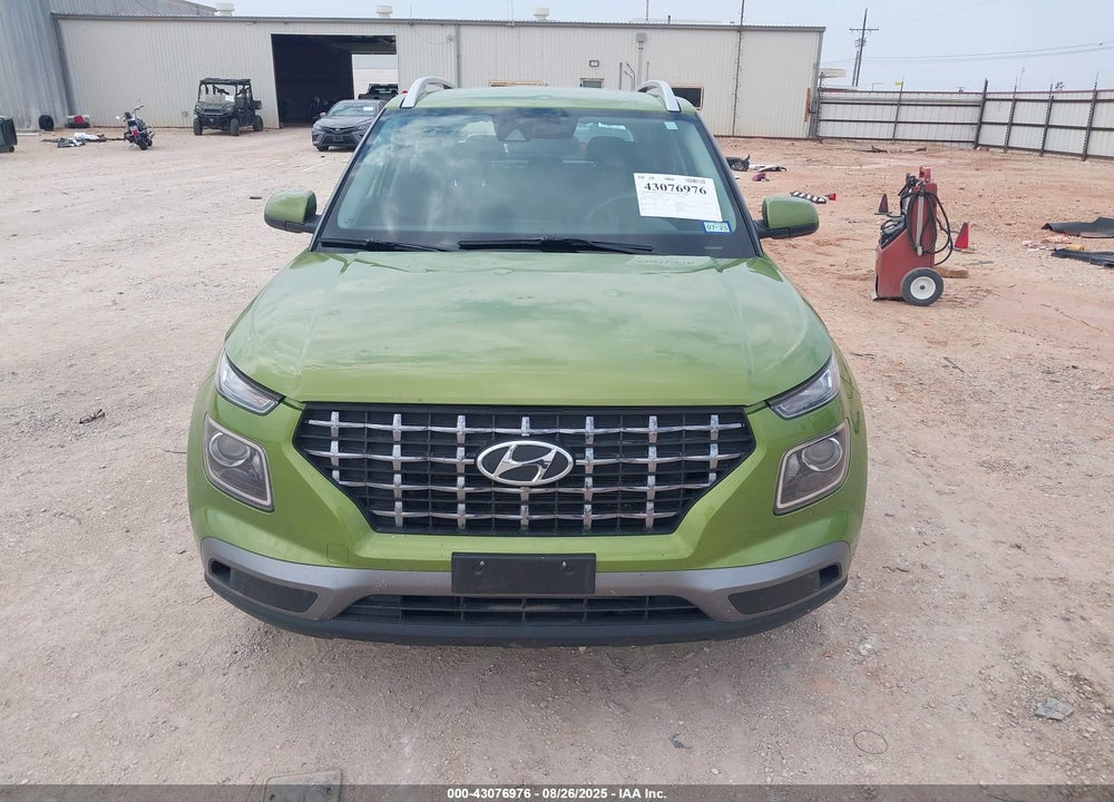 2021 HYUNDAI VENUE VIN: KMHRC8A31MU075533