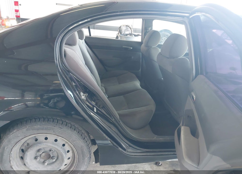 2011 HONDA CIVIC LX VIN: 2HGFA1F51BH303546
