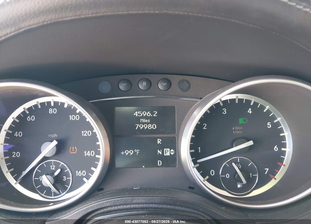 2011 MERCEDES-BENZ GL 450 4MATIC VIN: 4JGBF7BE4BA678994