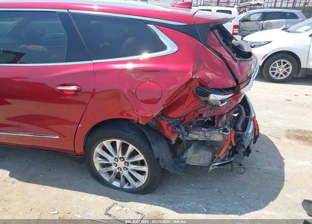 2018 BUICK ENCLAVE PREMIUM VIN: 5GAERCKW2JJ167536