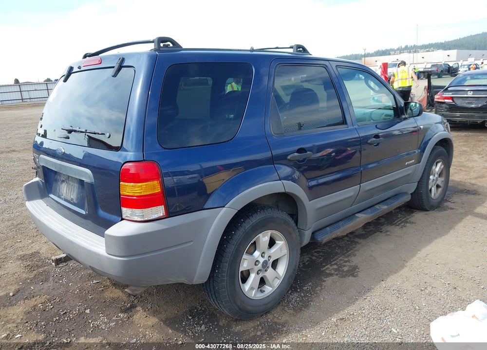 2002 FORD ESCAPE XLT VIN: 1FMYU04172KA35499