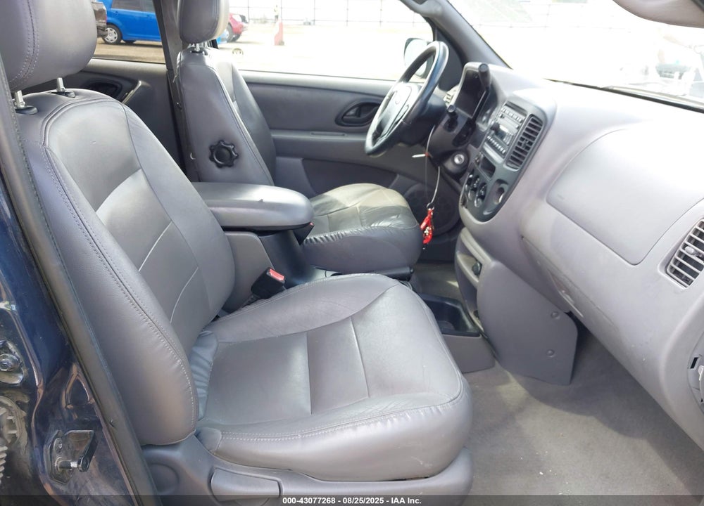 2002 FORD ESCAPE XLT VIN: 1FMYU04172KA35499
