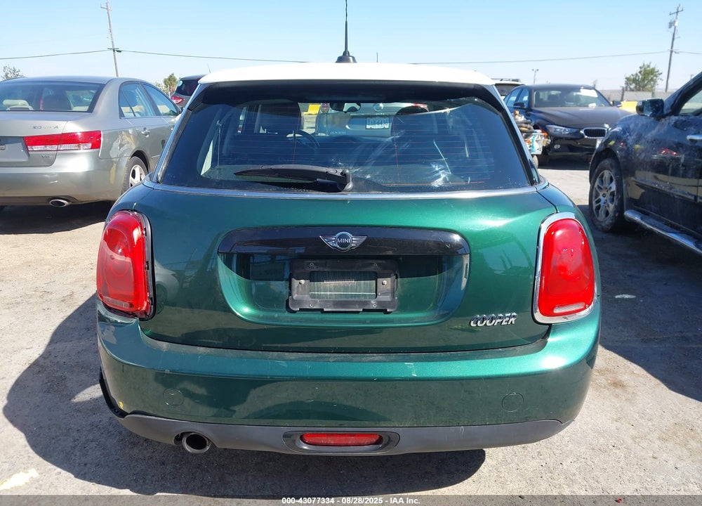 2016 MINI HARDTOP VIN: WMWXU1C58G2D57229