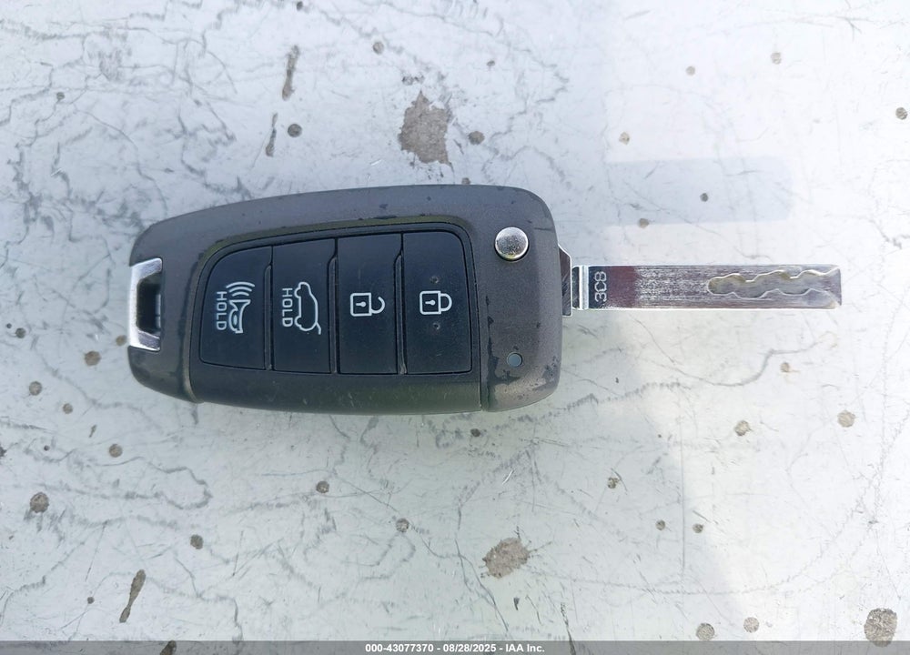 2019 HYUNDAI ELANTRA VIN: KMHH35LE2KU099247