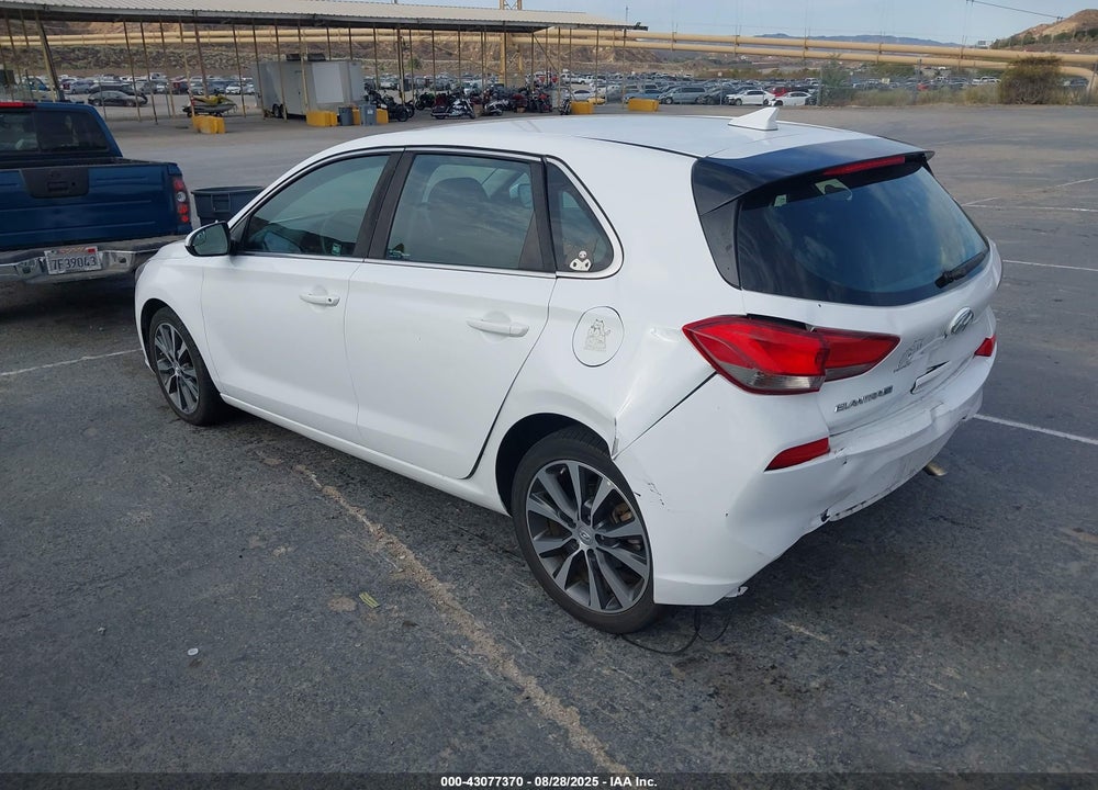 2019 HYUNDAI ELANTRA VIN: KMHH35LE2KU099247