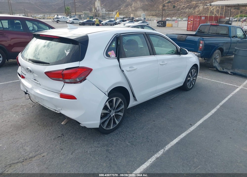 2019 HYUNDAI ELANTRA VIN: KMHH35LE2KU099247