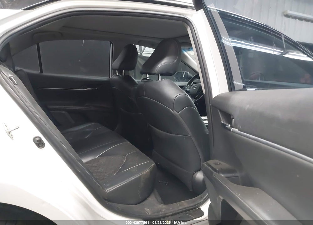 2019 TOYOTA CAMRY VIN: 4T1B61HK2KU296018