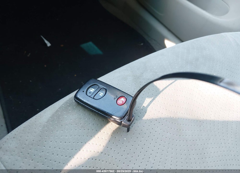 2011 TOYOTA PRIUS VIN: JTDKN3DU4B0280310