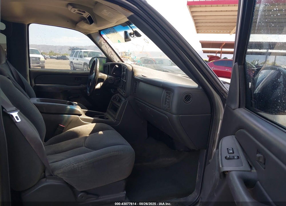 2004 CHEVROLET SILVERADO 1500 LS VIN: 2GCEC13T541336777