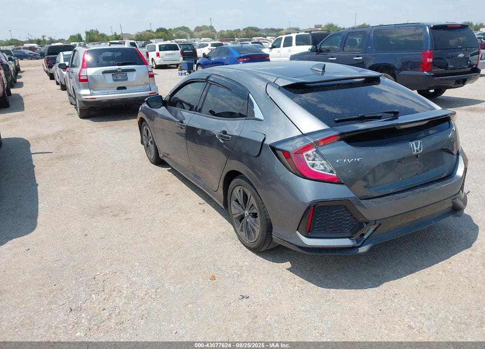 2018 HONDA CIVIC VIN: SHHFK7H55JU215131