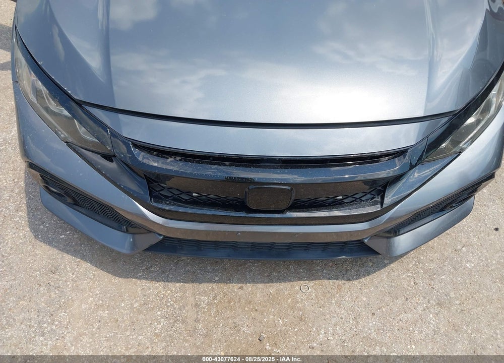 2018 HONDA CIVIC VIN: SHHFK7H55JU215131