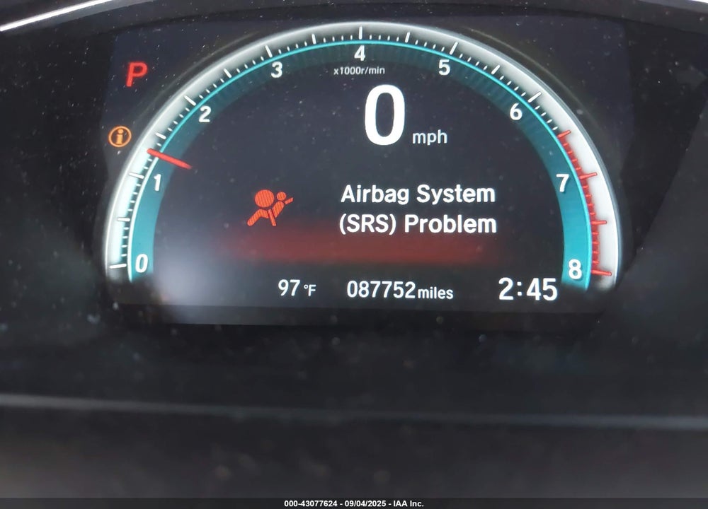 2018 HONDA CIVIC VIN: SHHFK7H55JU215131