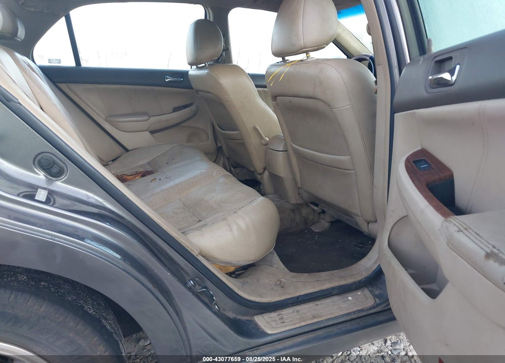 2007 HONDA ACCORD VIN: 1HGCM568X7A046212