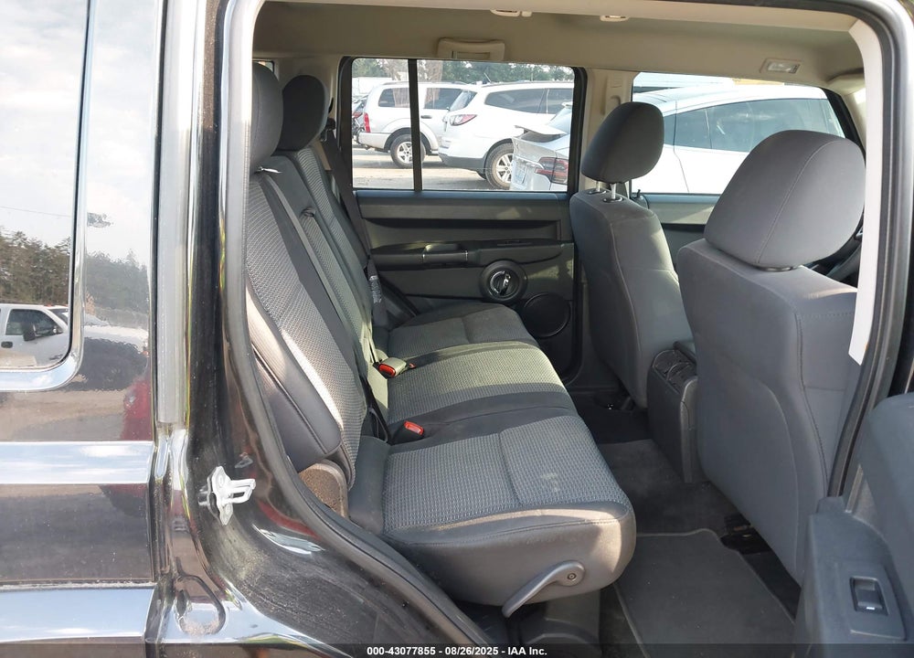 2010 JEEP COMMANDER VIN: 1J4RG4GK3AC148560