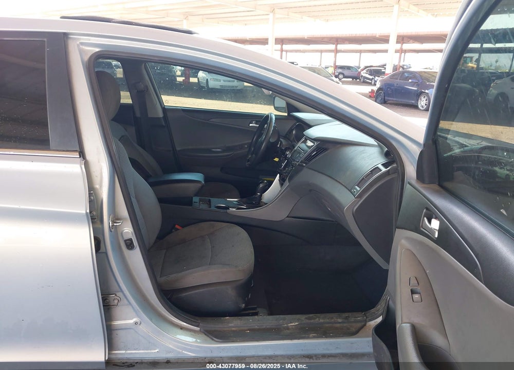 2012 HYUNDAI SONATA VIN: 5NPEB4AC6CH464112