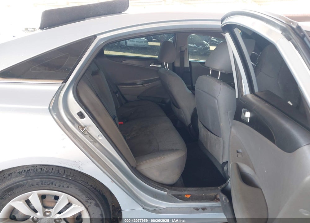 2012 HYUNDAI SONATA VIN: 5NPEB4AC6CH464112