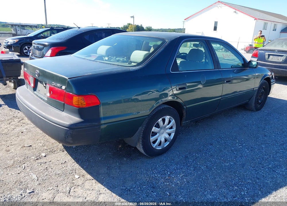 2001 TOYOTA CAMRY LE VIN: 4T1BG22K91U821537