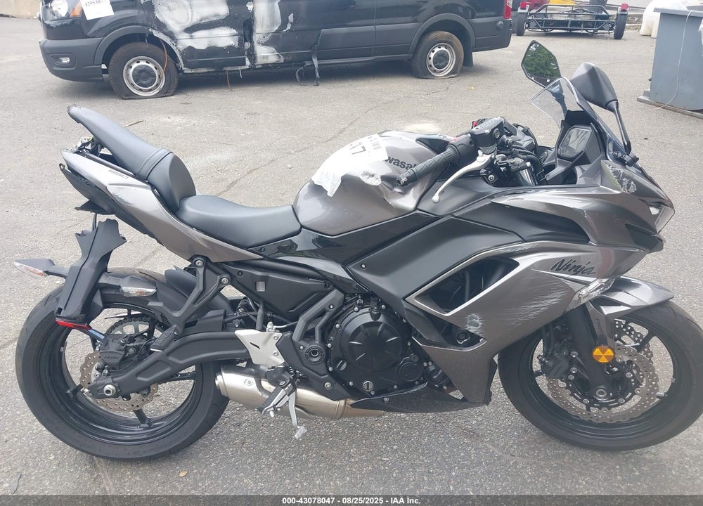 2021 KAWASAKI EX650 M VIN: ML5EXEM13MDA46418