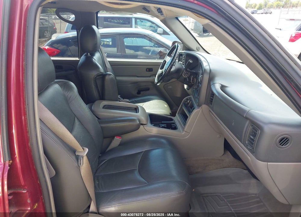 2005 CHEVROLET SUBURBAN 1500 LS VIN: 1GNFK16Z55J184053