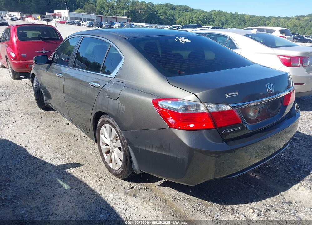 2013 HONDA ACCORD VIN: 1HGCR2F71DA039927