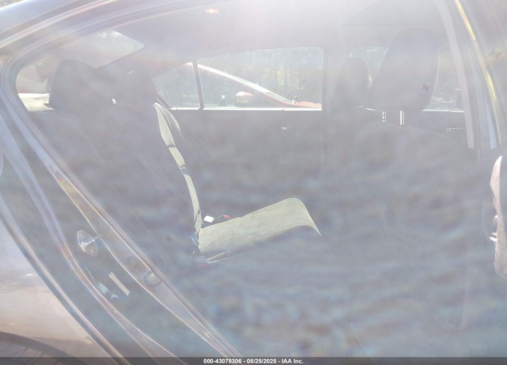 2013 HONDA ACCORD VIN: 1HGCR2F71DA039927