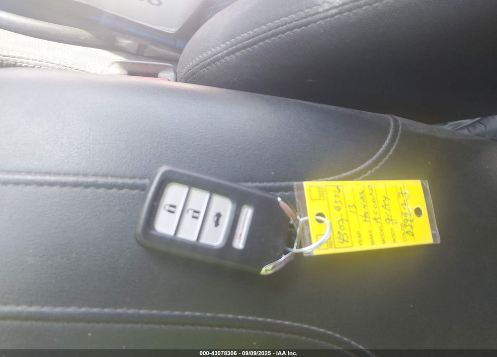 2013 HONDA ACCORD VIN: 1HGCR2F71DA039927
