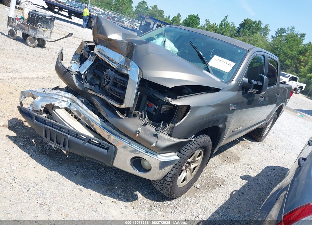 2011 TOYOTA TUNDRA GRADE 5.7L V8 VIN: 5TFEY5F16BX112257