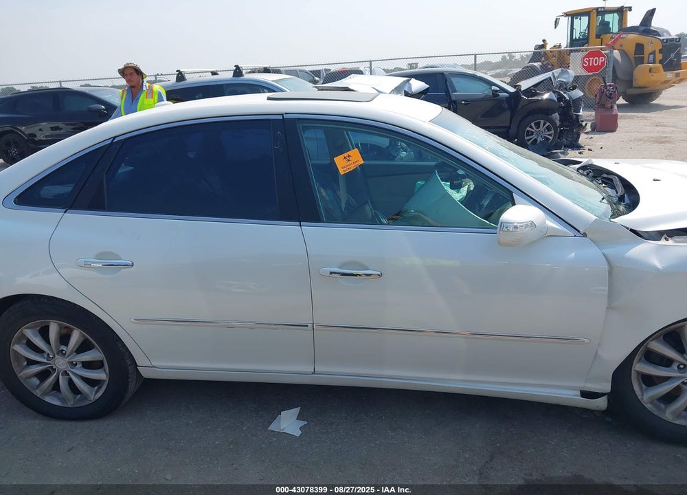 2008 HYUNDAI AZERA VIN: KMHFC46F48A309556