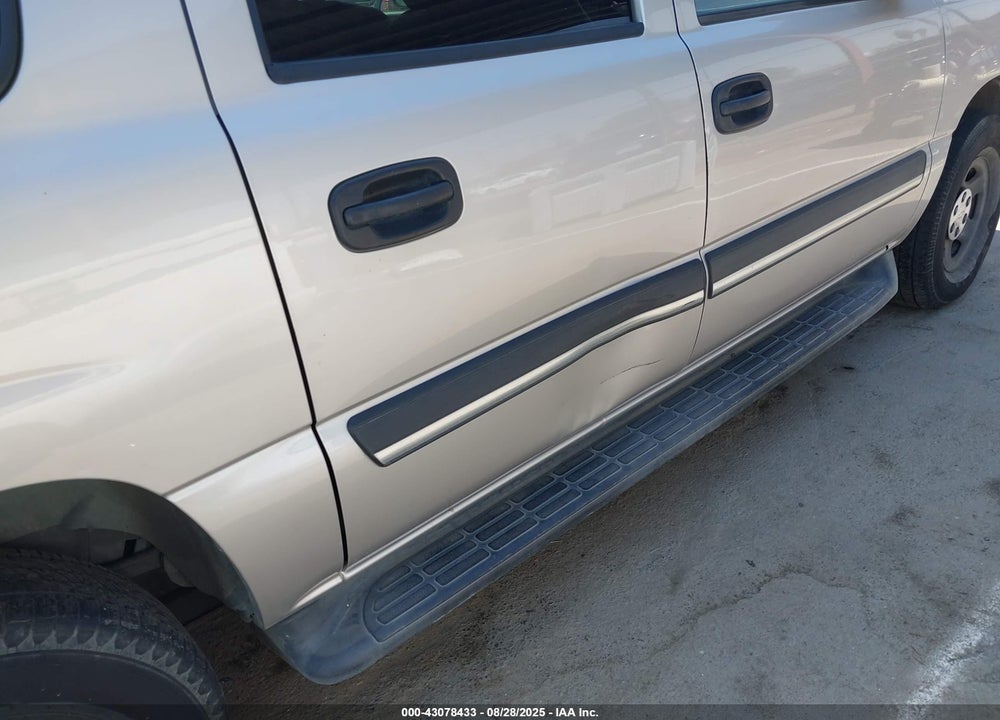 2005 CHEVROLET SUBURBAN 1500 LS VIN: 3GNEC16Z75G107193