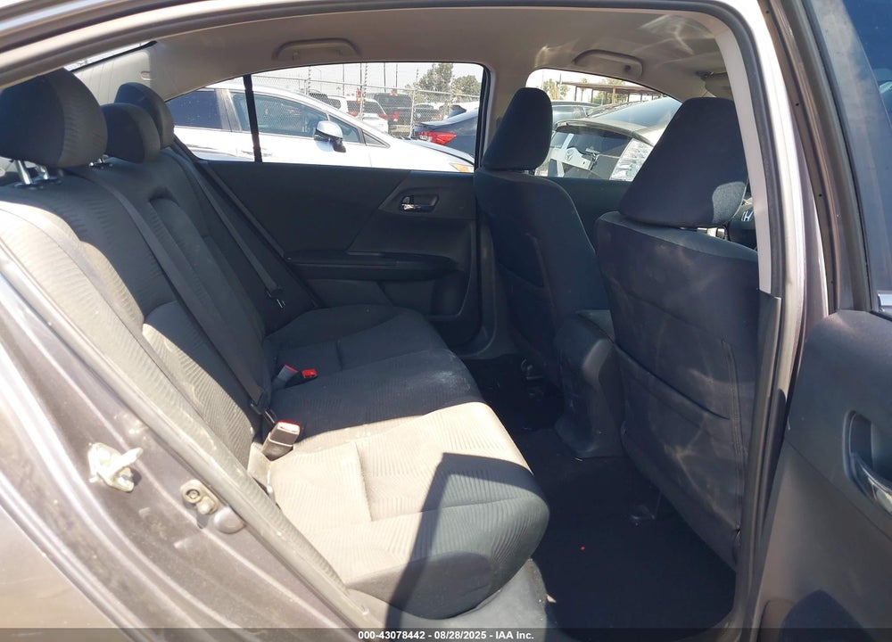 2016 HONDA ACCORD VIN: 1HGCR2F49GA212099