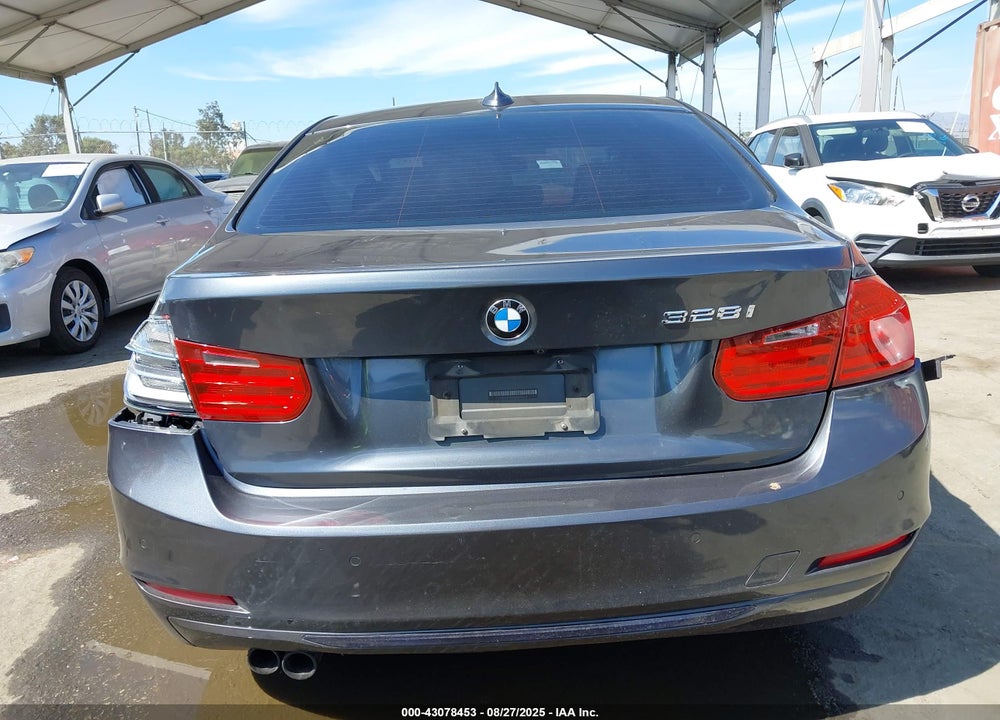2013 BMW 3 SERIES VIN: WBA3A5G52DNP19670