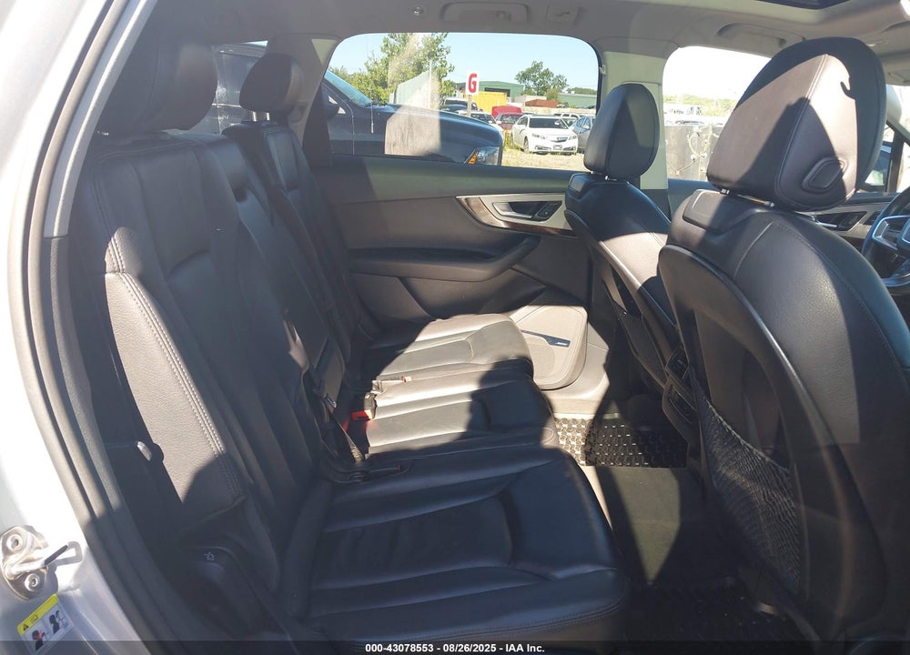 2018 AUDI Q7 VIN: WA1LHAF75JD040322