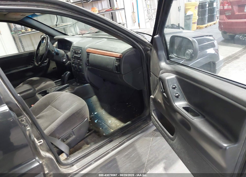1999 JEEP GRAND CHEROKEE LAREDO VIN: 1J4GW58S7XC671183
