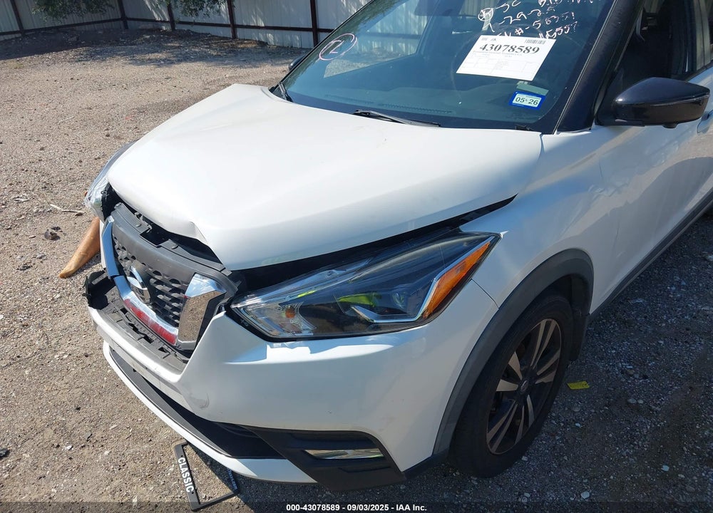 2018 NISSAN KICKS VIN: 3N1CP5CUXJL528351