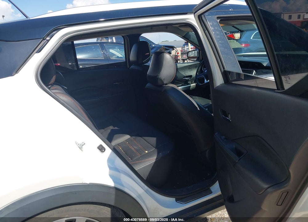 2018 NISSAN KICKS VIN: 3N1CP5CUXJL528351