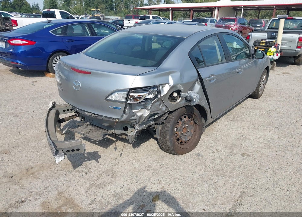 2013 MAZDA 3 VIN: JM1BL1UP3D1837211
