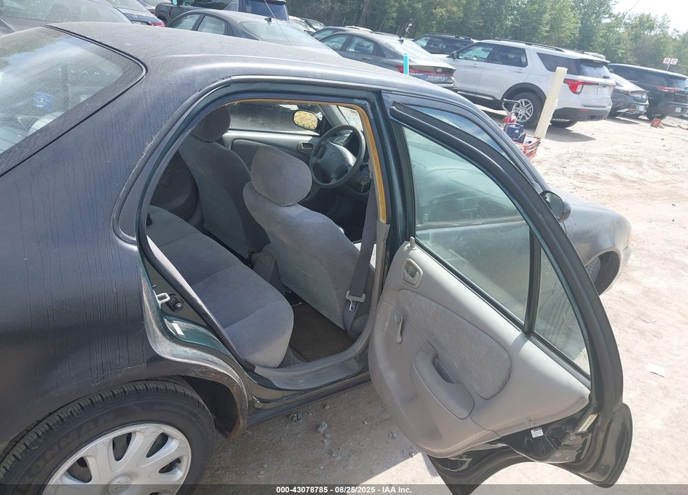 2001 TOYOTA COROLLA CE VIN: 2T1BR12E81C462570