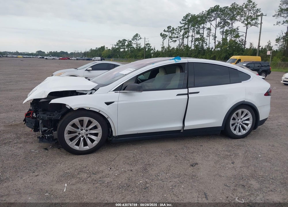 2020 TESLA MODEL X VIN: 5YJXCDE25LF296064