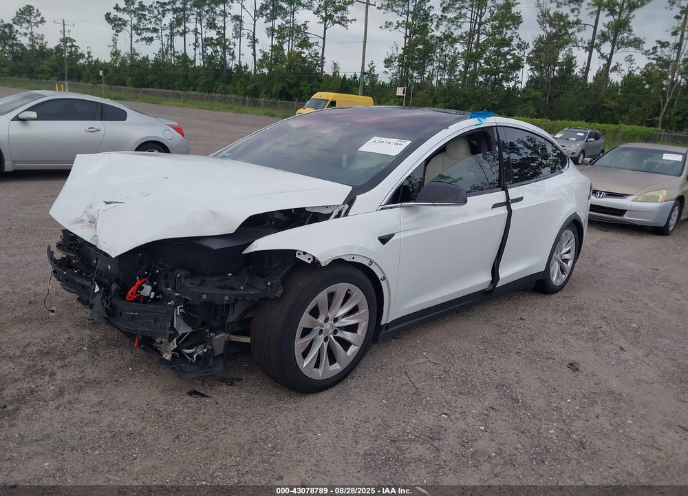 2020 TESLA MODEL X VIN: 5YJXCDE25LF296064