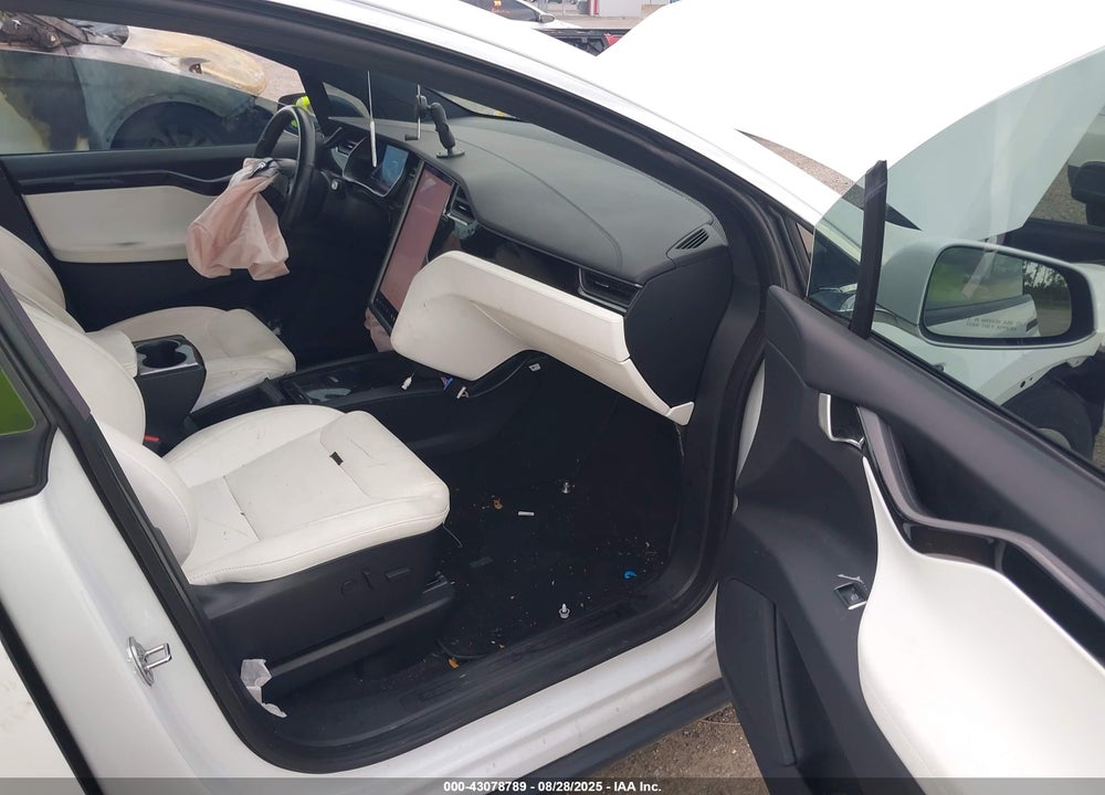 2020 TESLA MODEL X VIN: 5YJXCDE25LF296064