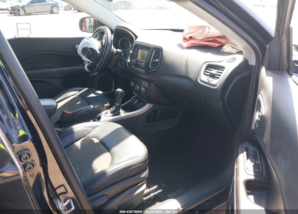 2018 JEEP COMPASS VIN: 3C4NJCBB8JT469425