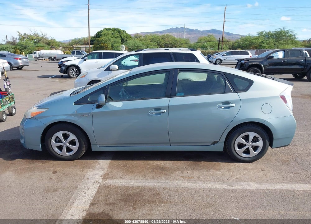 2014 TOYOTA PRIUS VIN: JTDKN3DU6E1800862