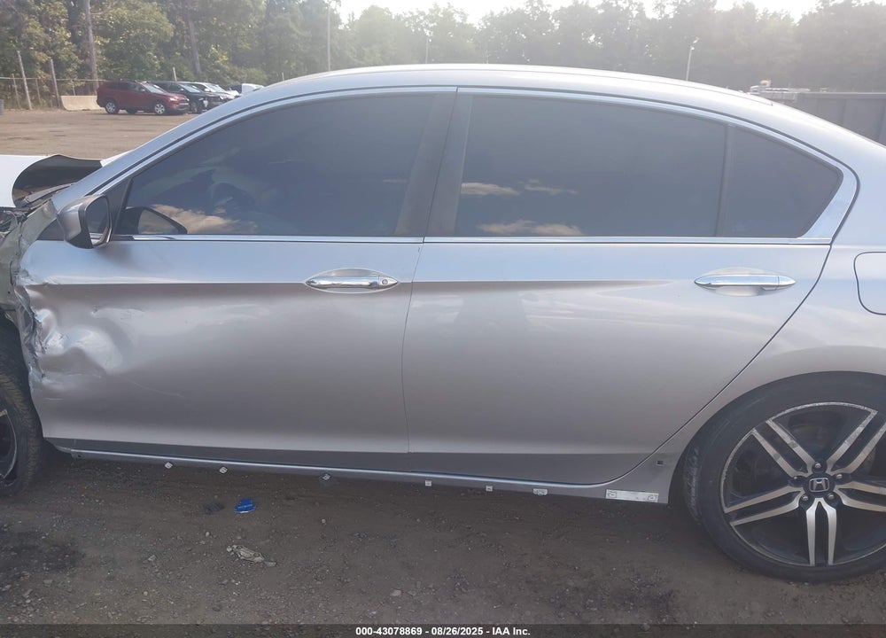 2016 HONDA ACCORD VIN: 1HGCR2F55GA066440