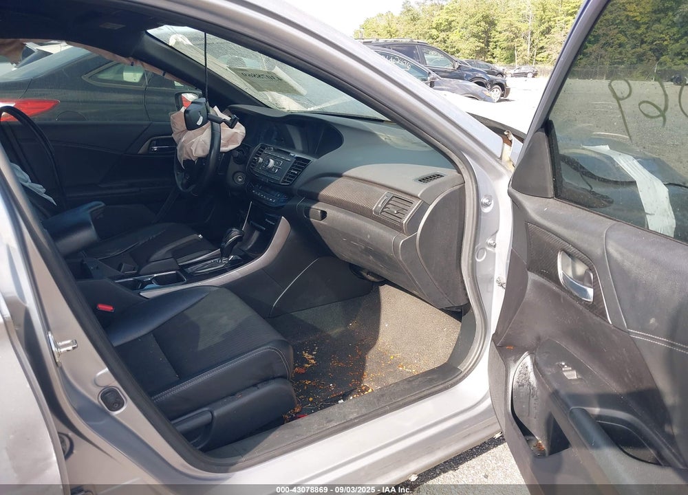 2016 HONDA ACCORD VIN: 1HGCR2F55GA066440