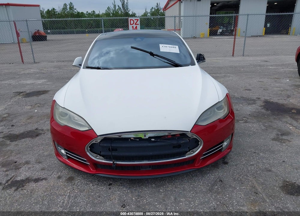 2015 TESLA MODEL S VIN: 5YJSA1H21FFP73989
