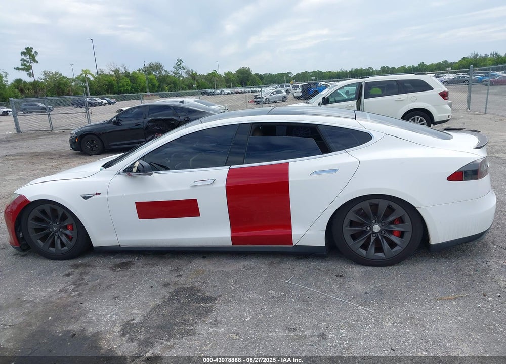 2015 TESLA MODEL S VIN: 5YJSA1H21FFP73989