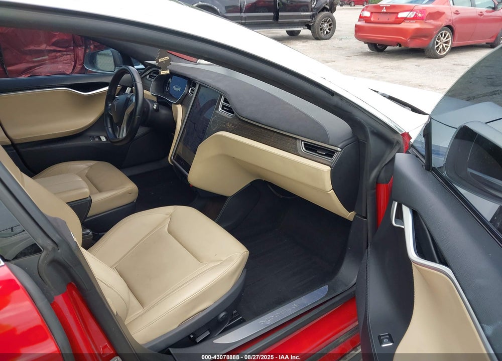 2015 TESLA MODEL S VIN: 5YJSA1H21FFP73989
