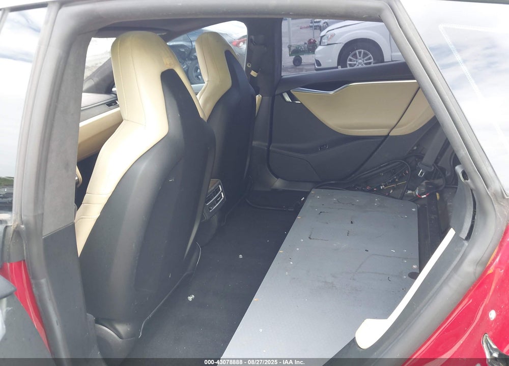 2015 TESLA MODEL S VIN: 5YJSA1H21FFP73989