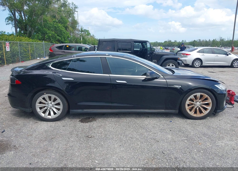 2013 TESLA MODEL S VIN: 5YJSA1DPXDFP13515