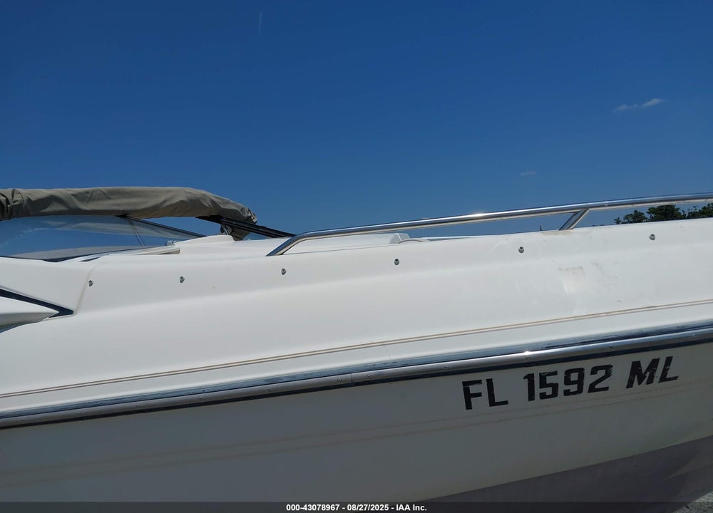 1998 REGAL BOAT VIN: RGMWC046B898